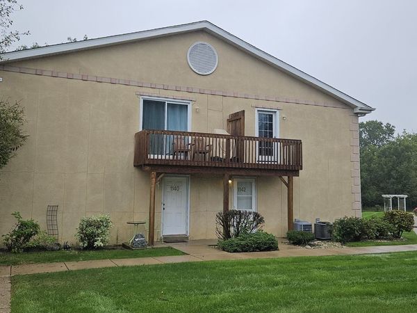 1142 GREENWOOD Circle , Woodstock, IL 60098
