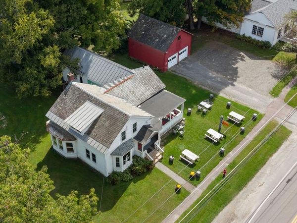 208 Main Street, Cambridge, VT 05444