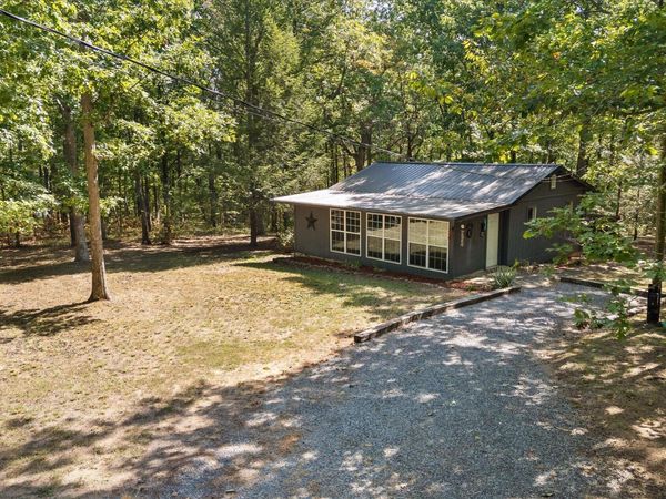 82 Windy Lane, Menlo, GA 30731