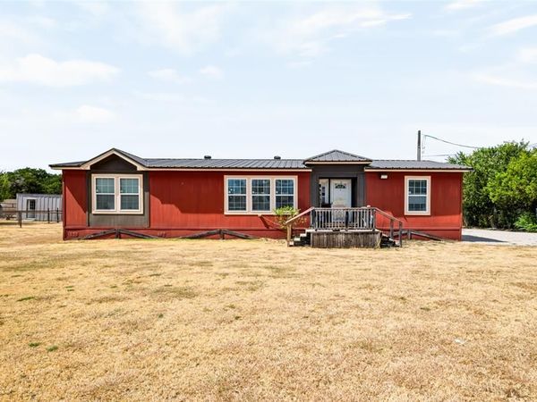 170 Western Lake Drive , Weatherford, TX 76087