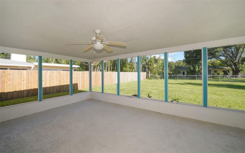 2141 Sunnyside Lane, Sarasota, FL 34239 Photo