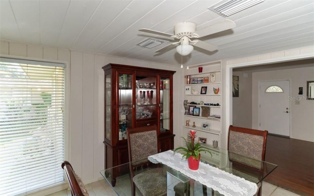 2141 Sunnyside Lane, Sarasota, FL 34239 Photo