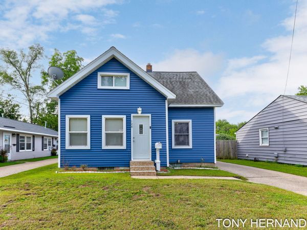 128 Burt Street SE, Wyoming, MI 49548