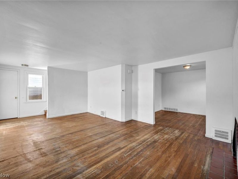 2140 Garfield Boulevard, Lorain, OH 44052 Photo 11
