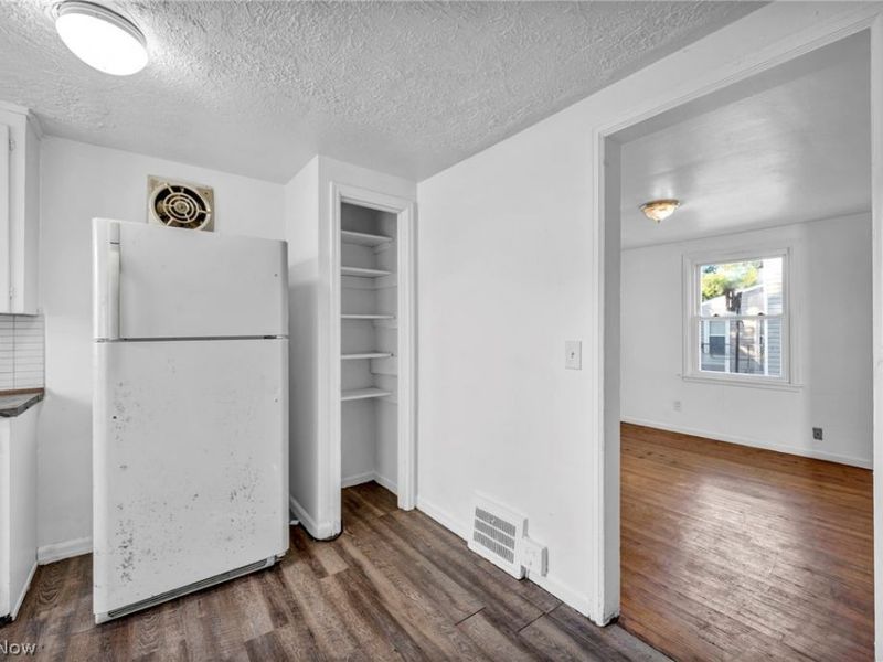 2140 Garfield Boulevard, Lorain, OH 44052 Photo 18