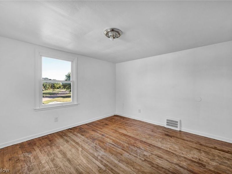2140 Garfield Boulevard, Lorain, OH 44052 Photo 33