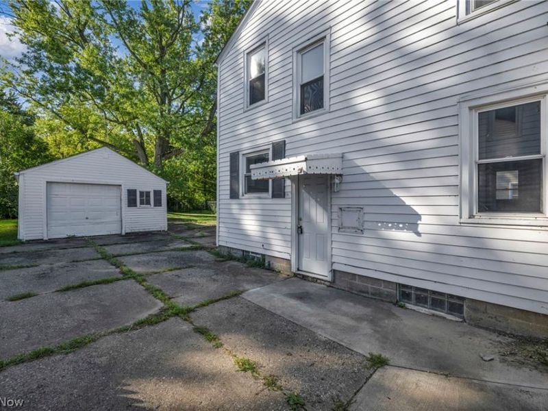 2140 Garfield Boulevard, Lorain, OH 44052 Photo 6