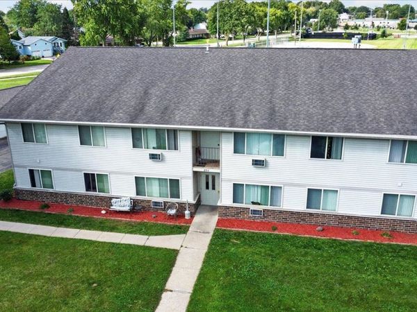 206 Danbury Court, DeForest, WI 53532