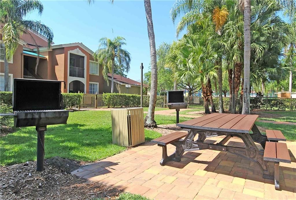 1160 Reserve Way, Unit 305, Naples, FL 34105 Photo