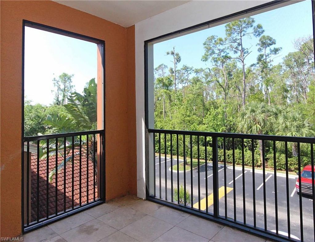 1160 Reserve Way, Unit 305, Naples, FL 34105 Photo