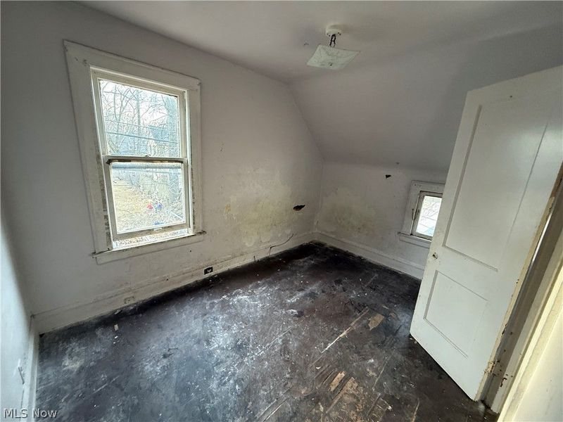 2054 W 83rd Street, Cleveland, OH 44102 Photo 18