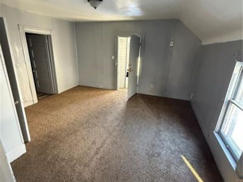 2054 W 83rd Street, Cleveland, OH 44102 Photo 5