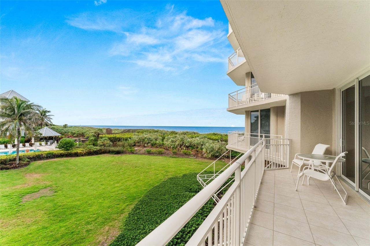 579 NE Plantation Road , Unit S108, Stuart, FL 34996 Photo