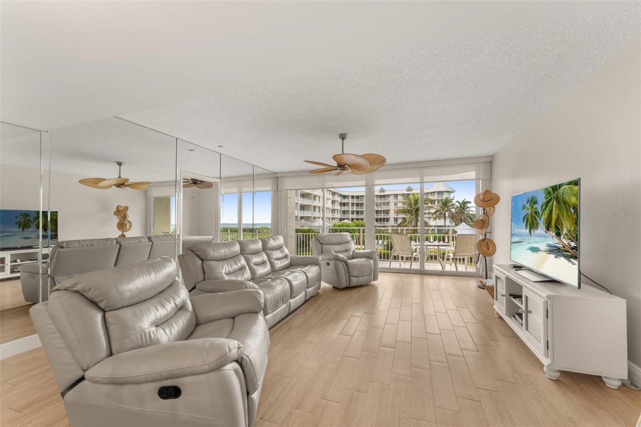 579 NE Plantation Road , Unit S108, Stuart, FL 34996 Photo