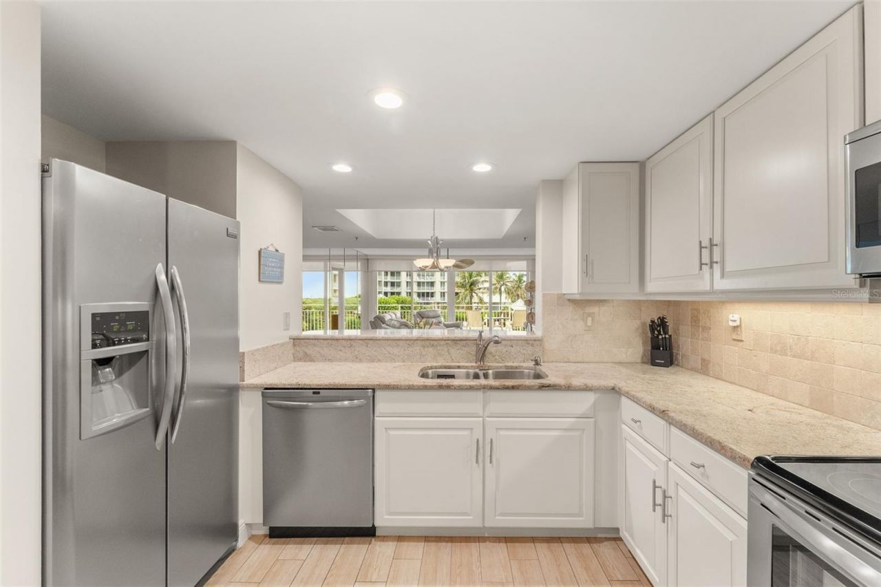 579 NE Plantation Road , Unit S108, Stuart, FL 34996 Photo