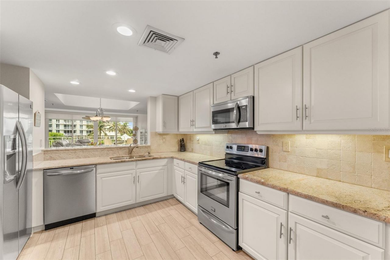 579 NE Plantation Road , Unit S108, Stuart, FL 34996 Photo
