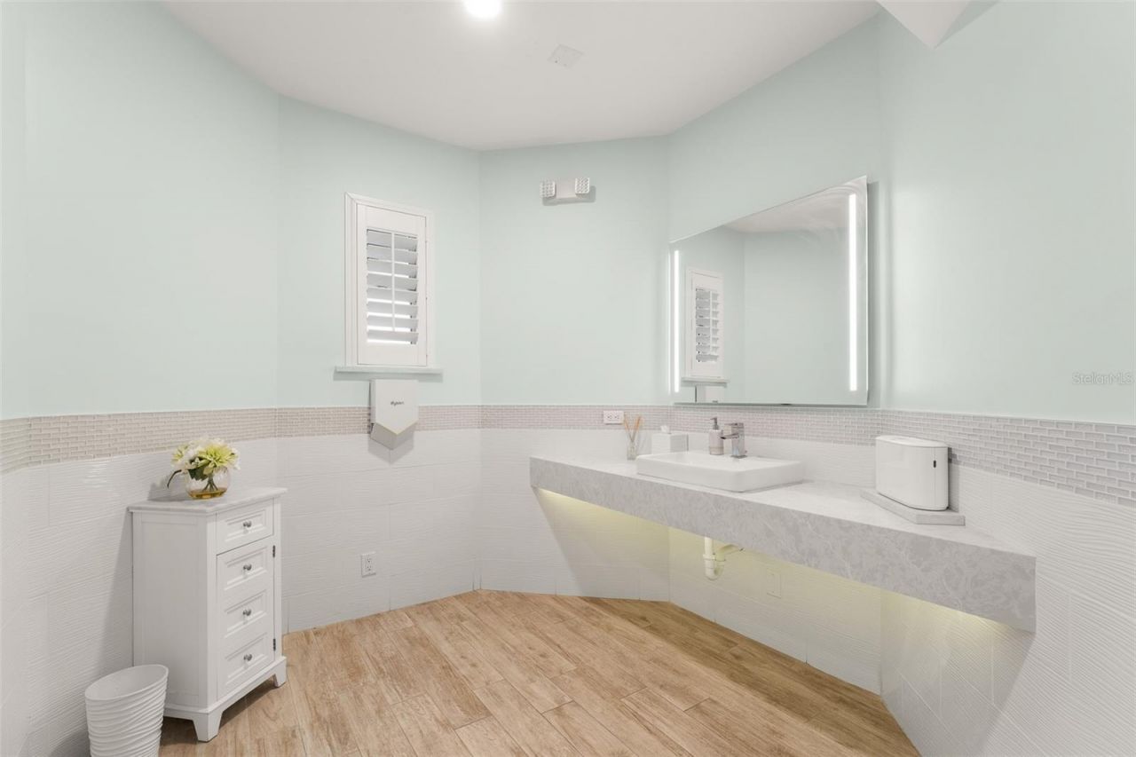 579 NE Plantation Road , Unit S108, Stuart, FL 34996 Photo