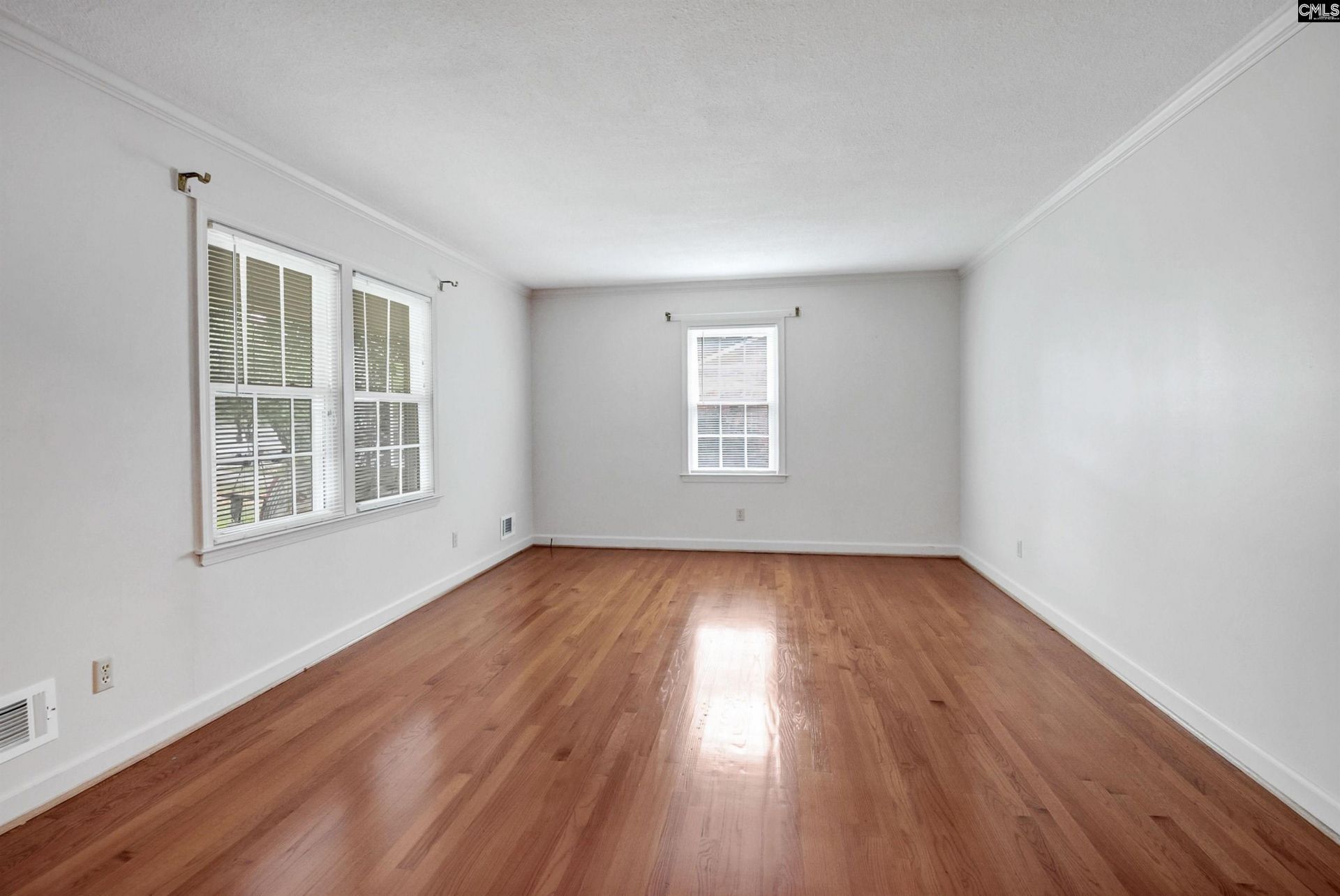 561 Innsbrook Drive  Photo 15
