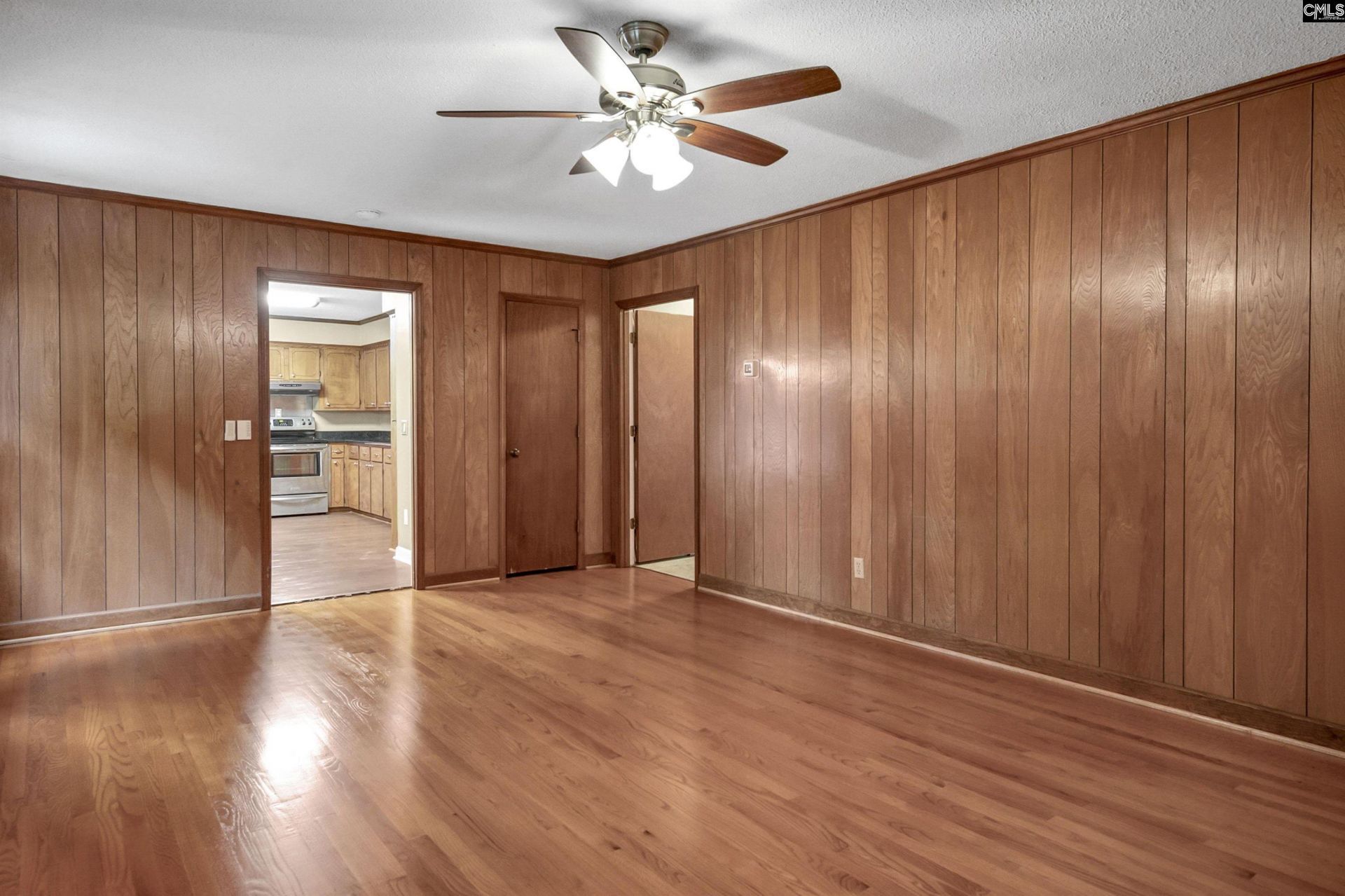 561 Innsbrook Drive  Photo 22