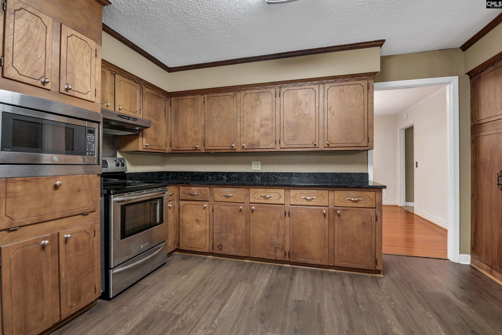 561 Innsbrook Drive  Photo 29