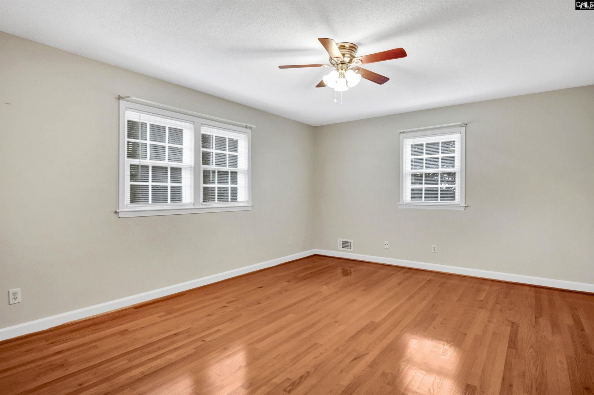561 Innsbrook Drive  Photo 34