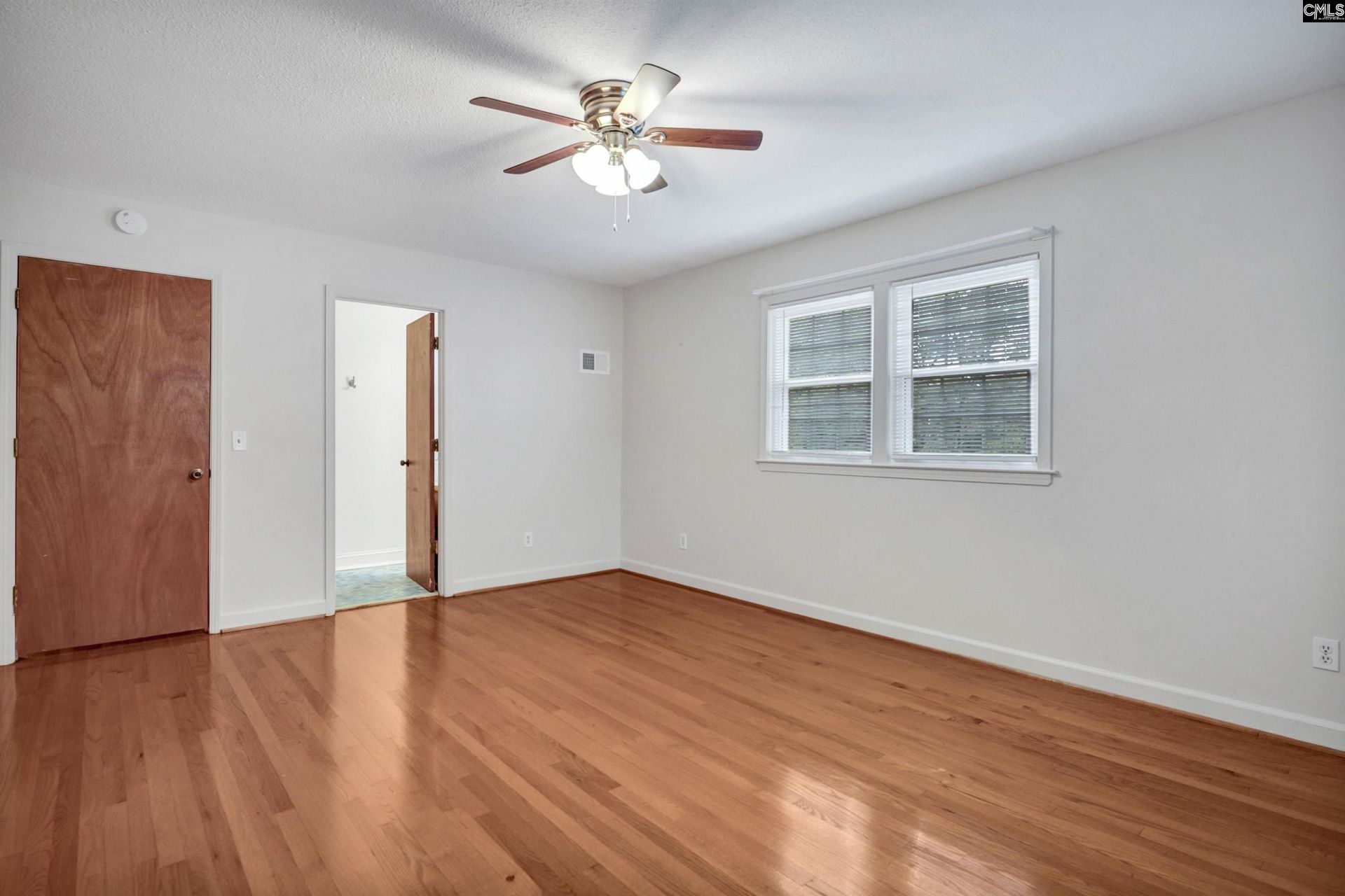 561 Innsbrook Drive  Photo 36