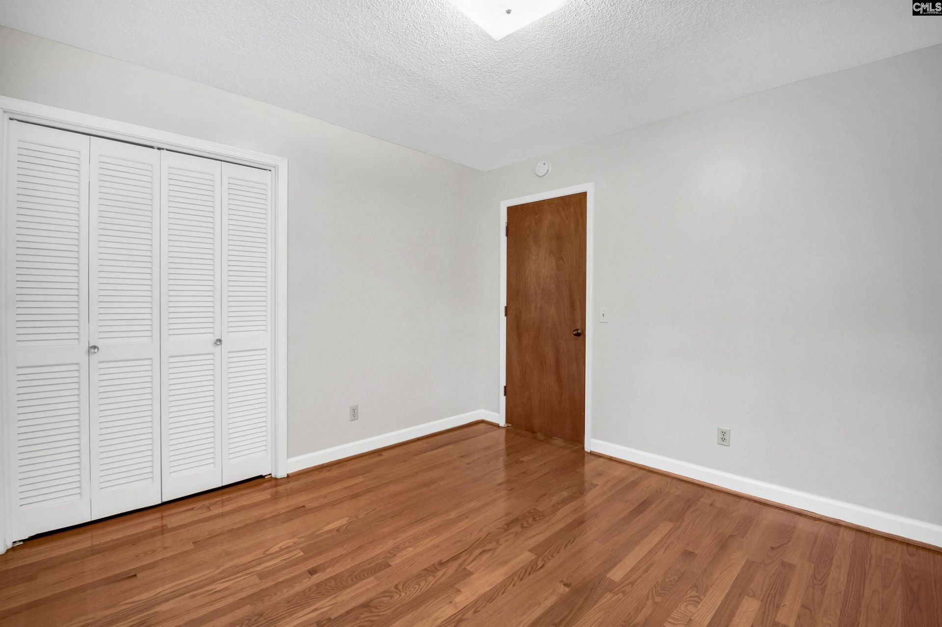 561 Innsbrook Drive  Photo 42
