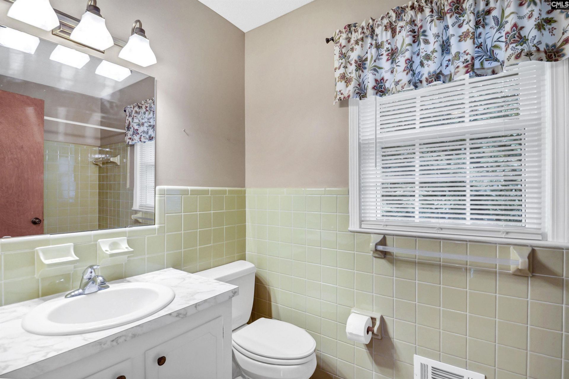 561 Innsbrook Drive  Photo 49