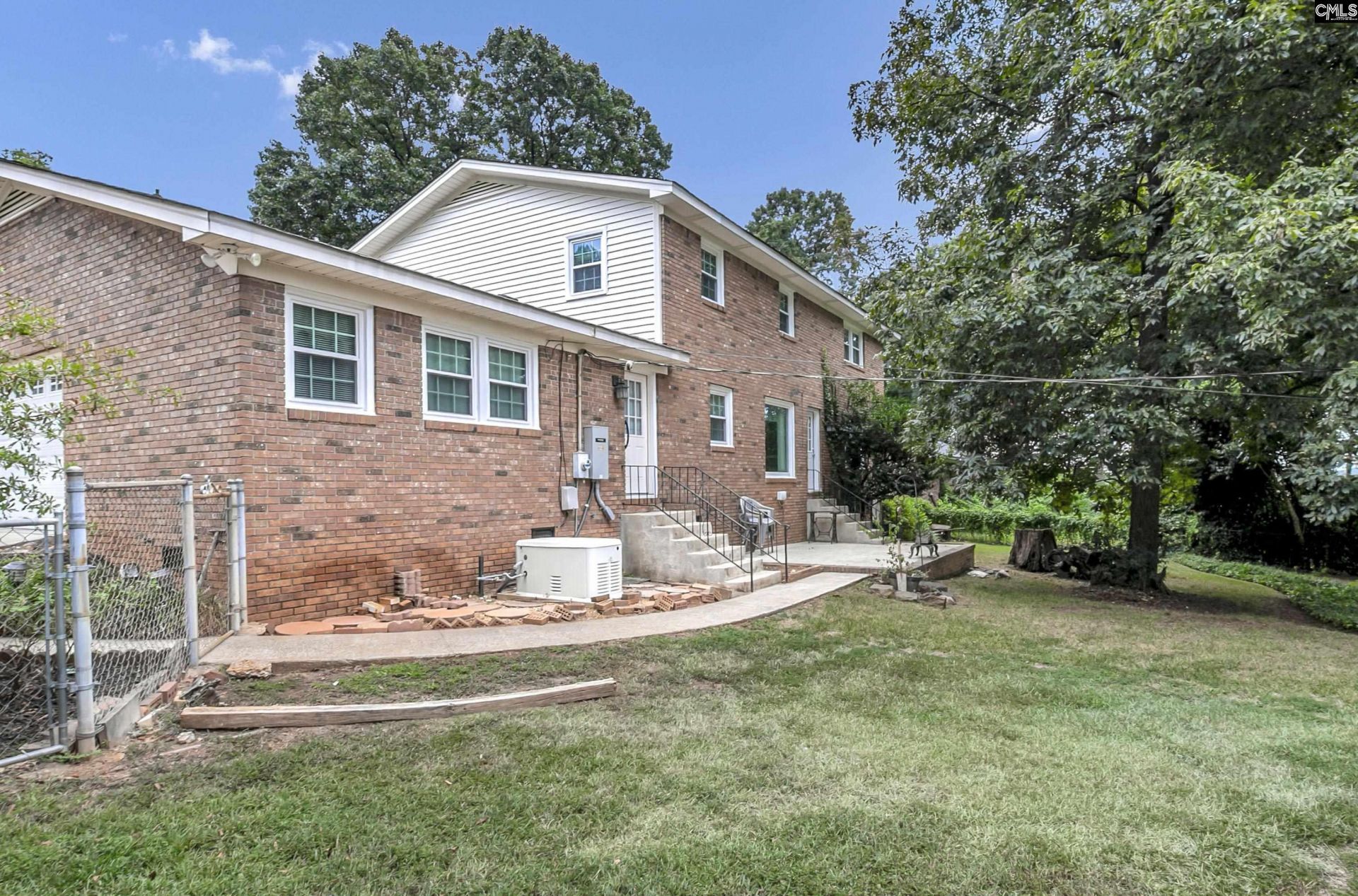561 Innsbrook Drive  Photo 5