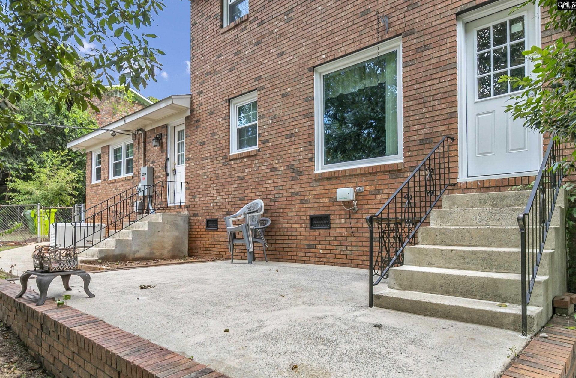 561 Innsbrook Drive  Photo 9