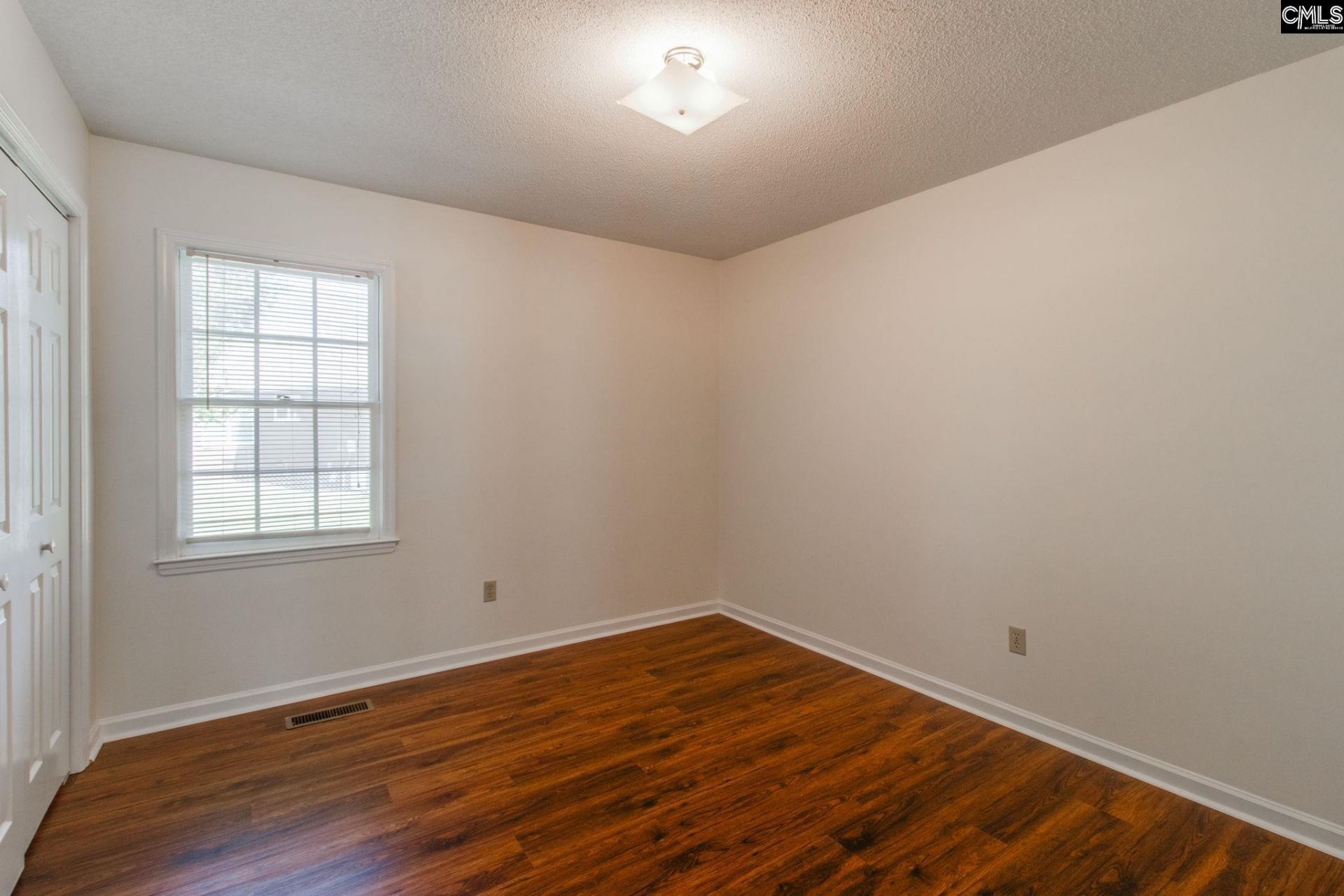 202 Fox Lake Drive Photo 23