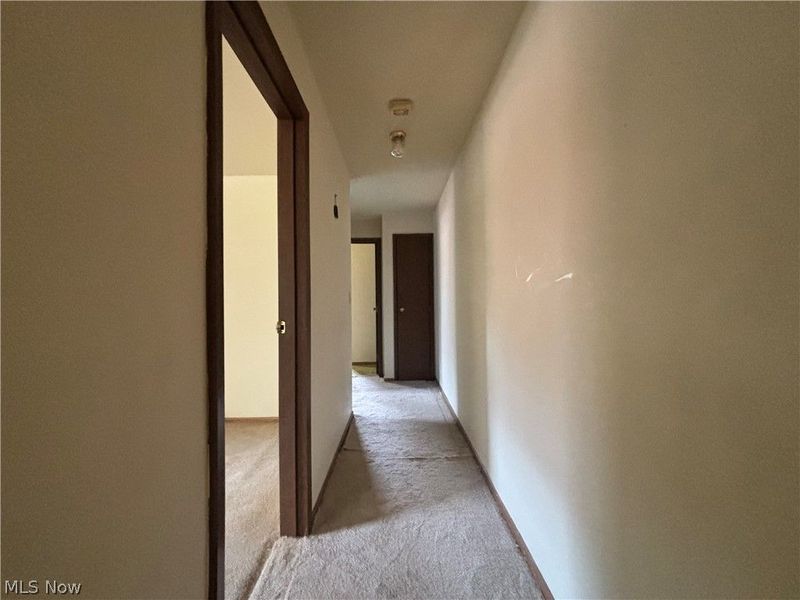 952 N Highland Avenue, Girard, OH 44420 Photo 8