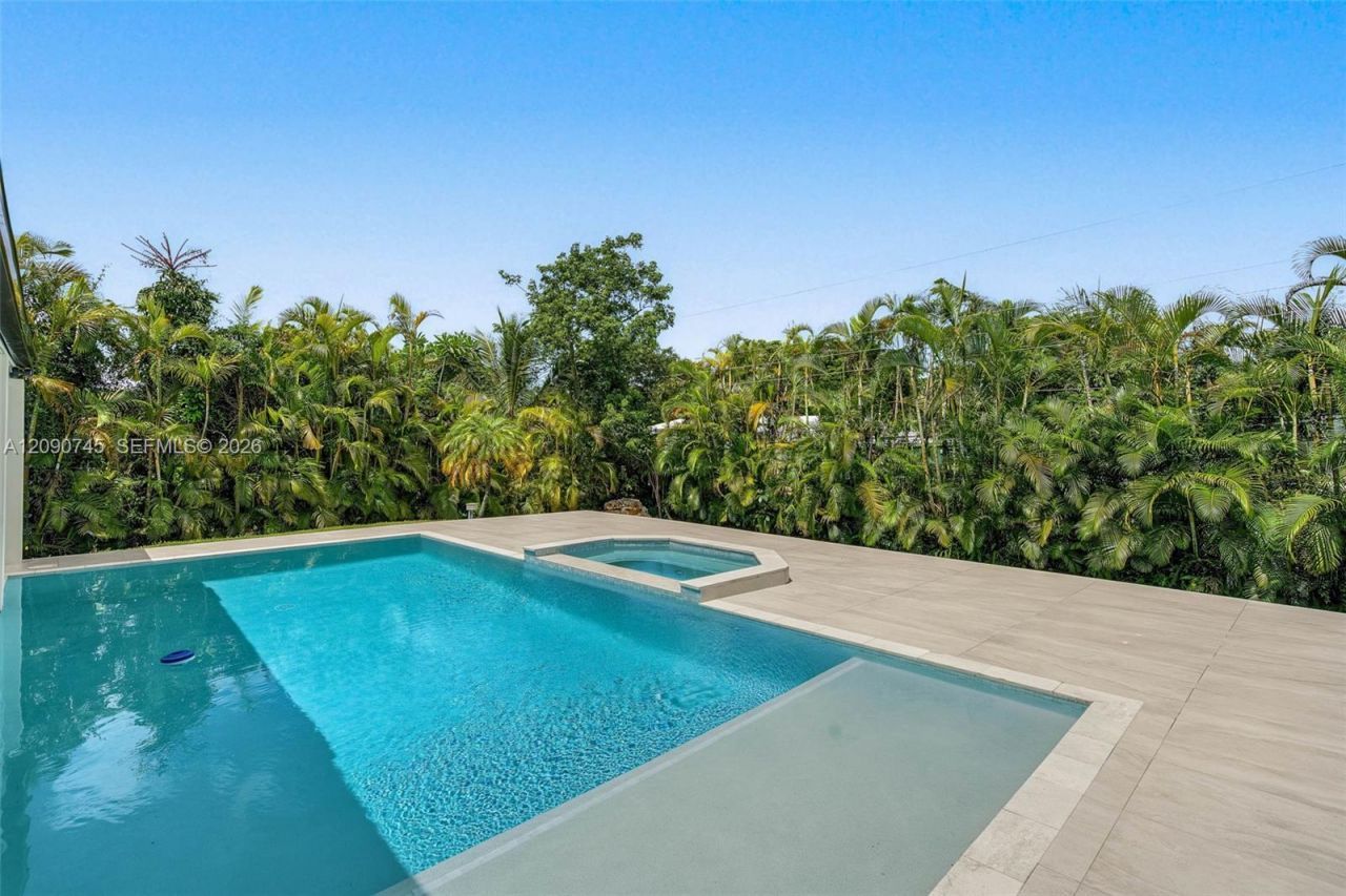 7475 SW 134th St , Pinecrest, FL 33156 Photo