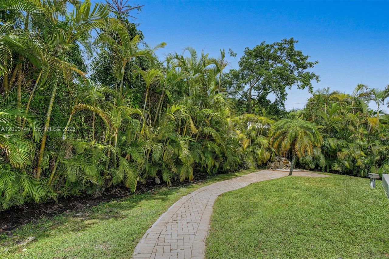 7475 SW 134th St , Pinecrest, FL 33156 Photo