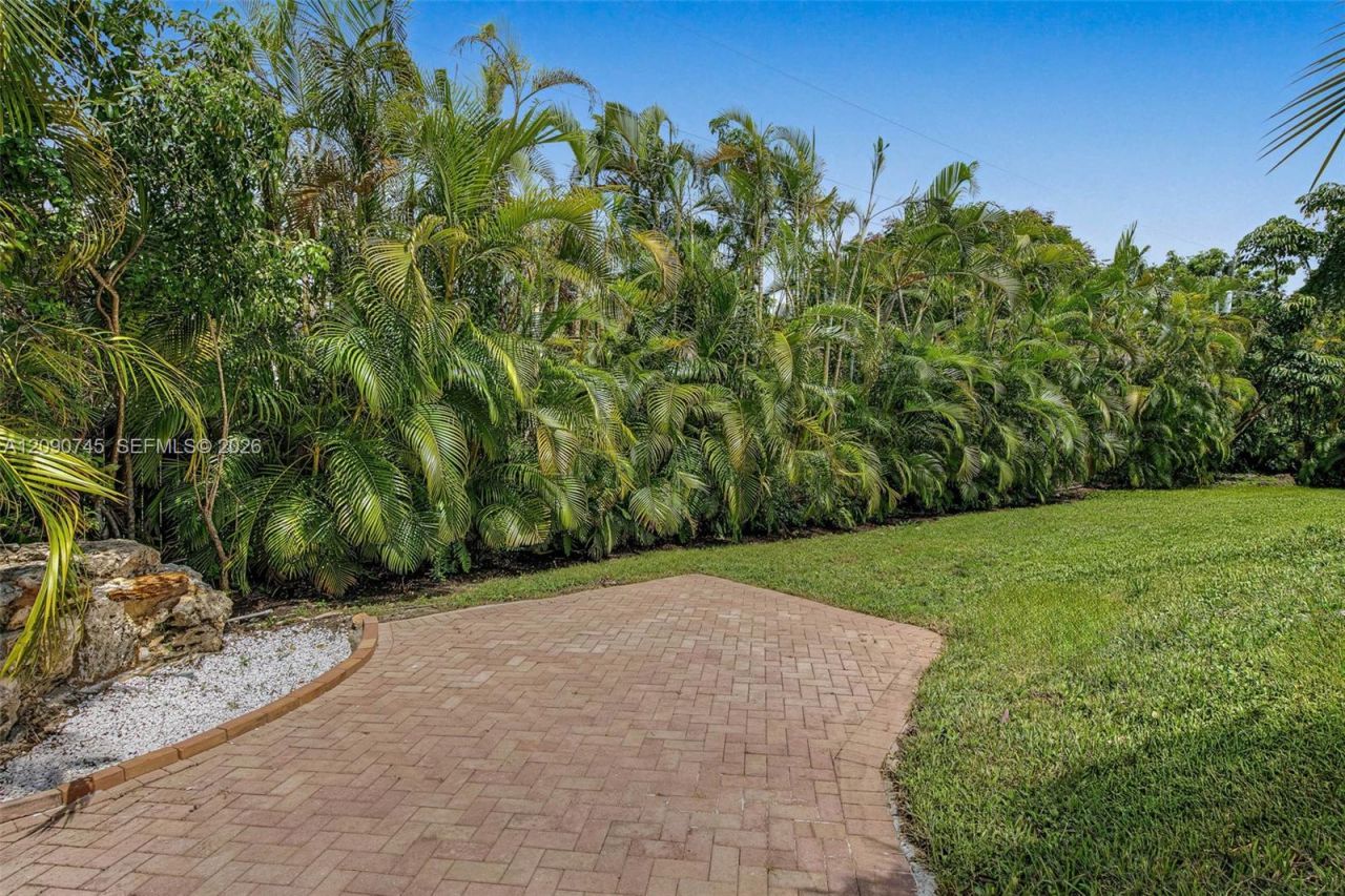 7475 SW 134th St , Pinecrest, FL 33156 Photo