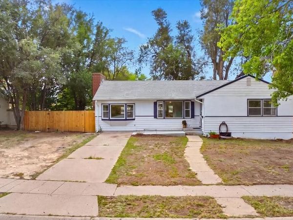 909 Alexander Circle, Pueblo, CO 81001