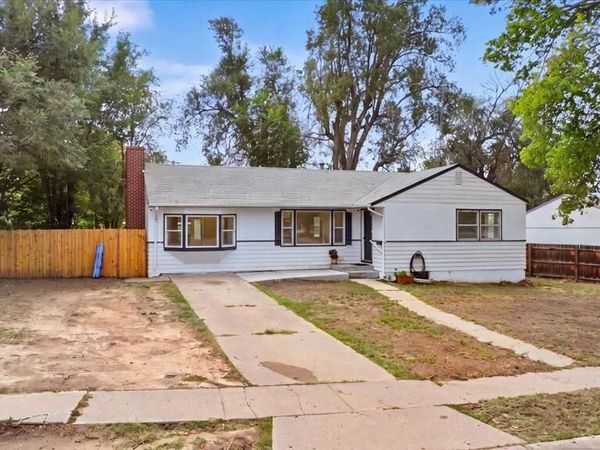 909 Alexander Circle, Pueblo, CO 81001