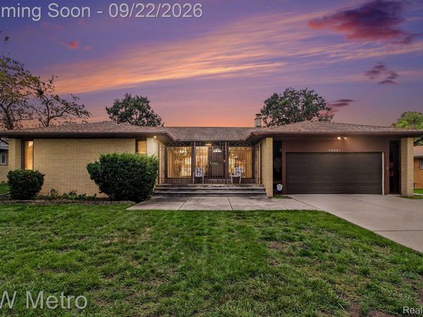 18201 Nadol Drive, Southfield, Mi 48075