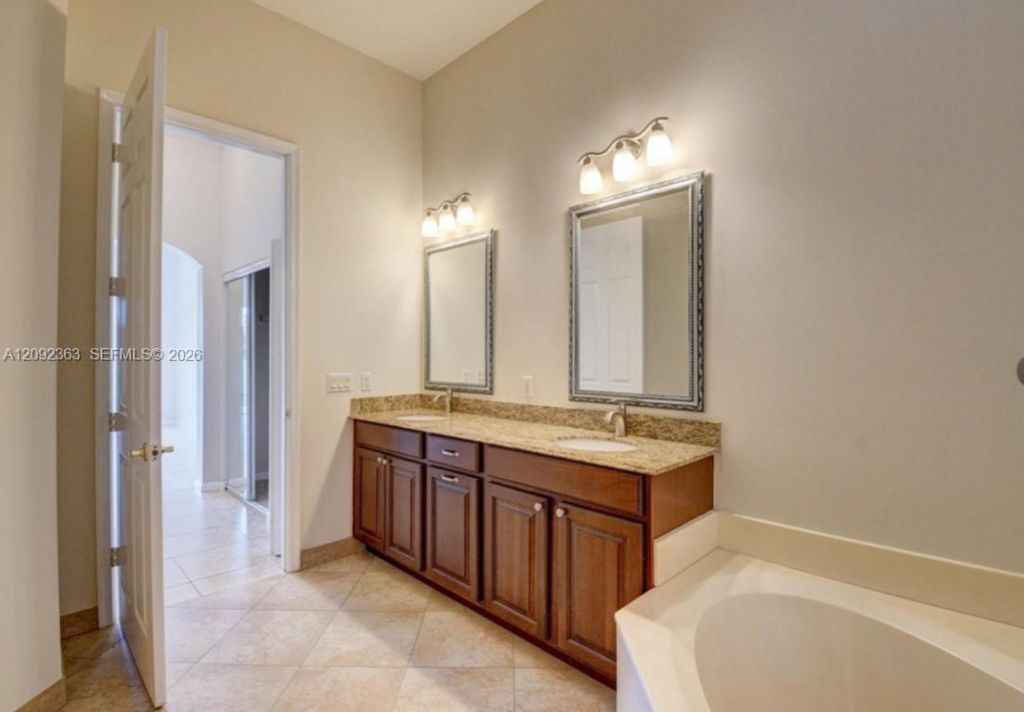 8291 Hampton Wood Dr , Unit 8291, Boca Raton, FL 33433 Photo