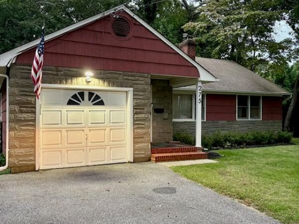 275 4th Street , Saint James, NY 11780