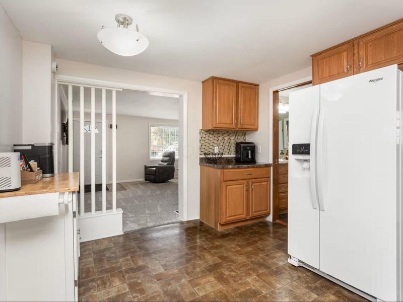226 W Columbus Street , Nelsonville, OH 45764 Photo 6