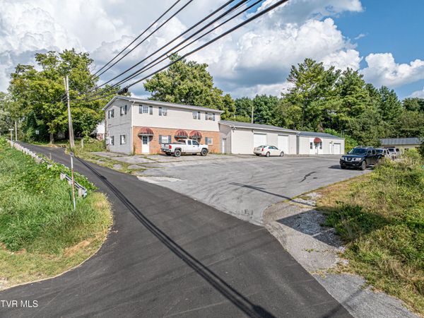 960 West Main Street, Abingdon, VA 24210
