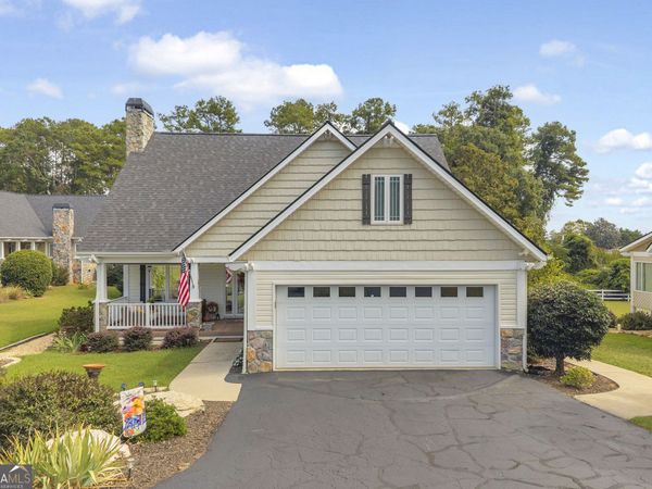 26 Players Lane, Hartwell, GA 30643