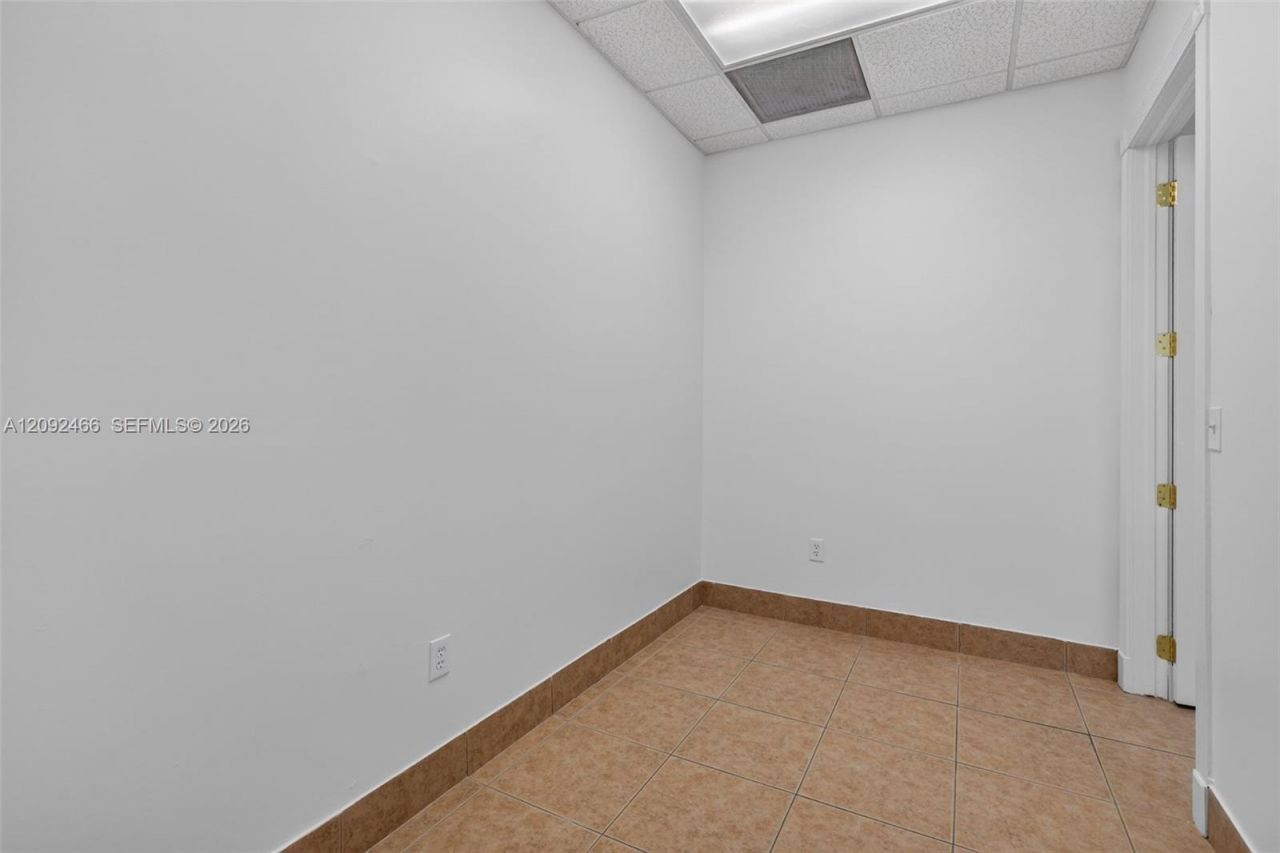 9700 Stirling Rd , Unit 104B, Cooper City, FL 33024 Photo