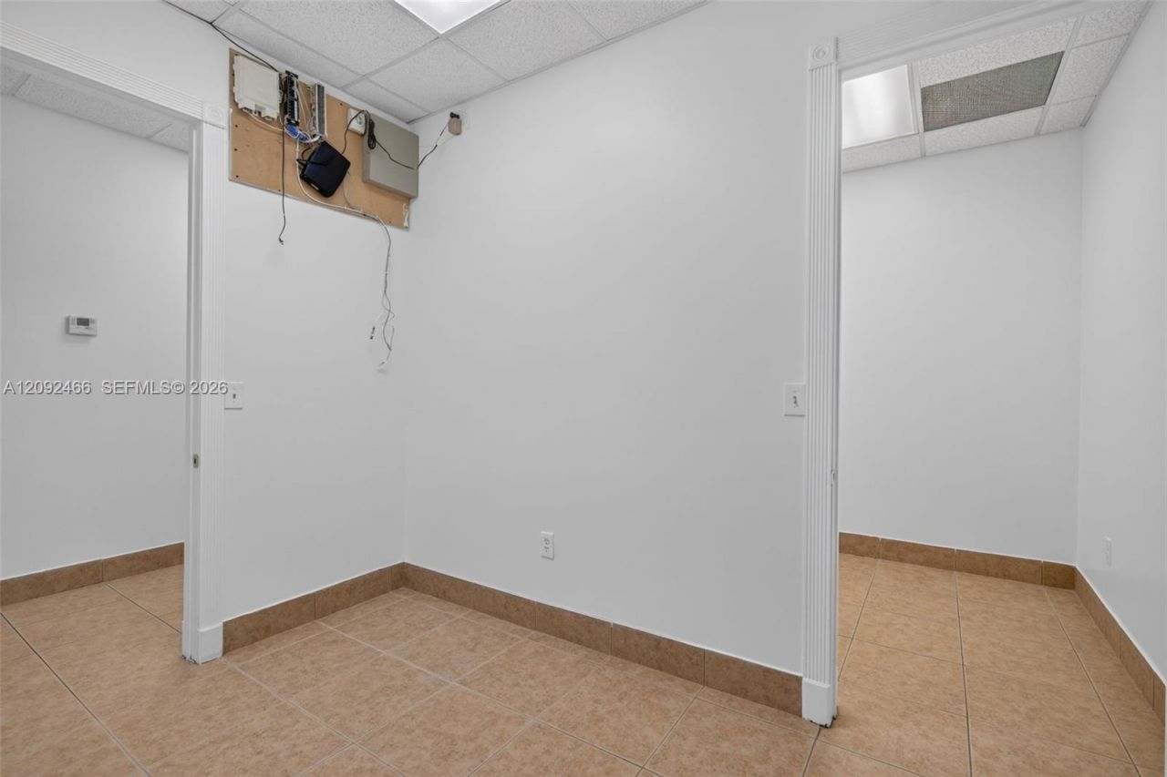 9700 Stirling Rd , Unit 104B, Cooper City, FL 33024 Photo