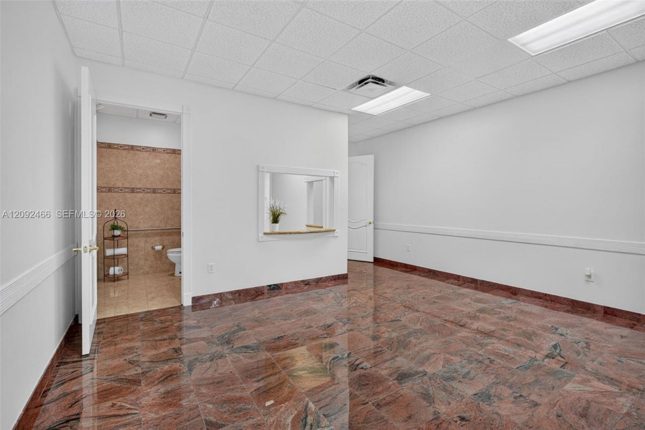 9700 Stirling Rd , Unit 104B, Cooper City, FL 33024 Photo