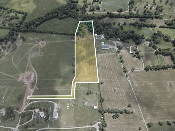 1 Horn Springs , Unit 1, Lebanon, TN 37087