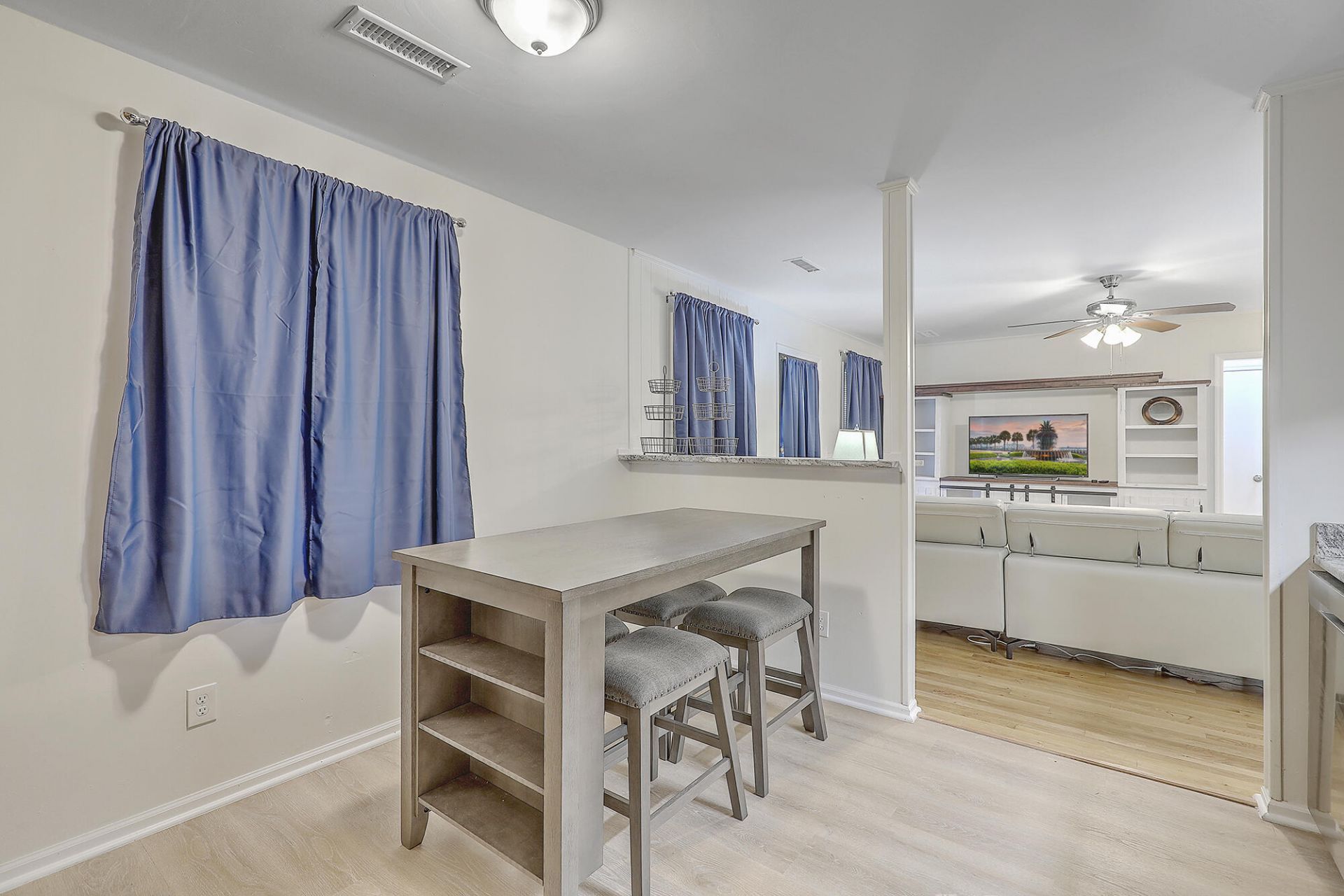 616 Semaht Street Photo 14