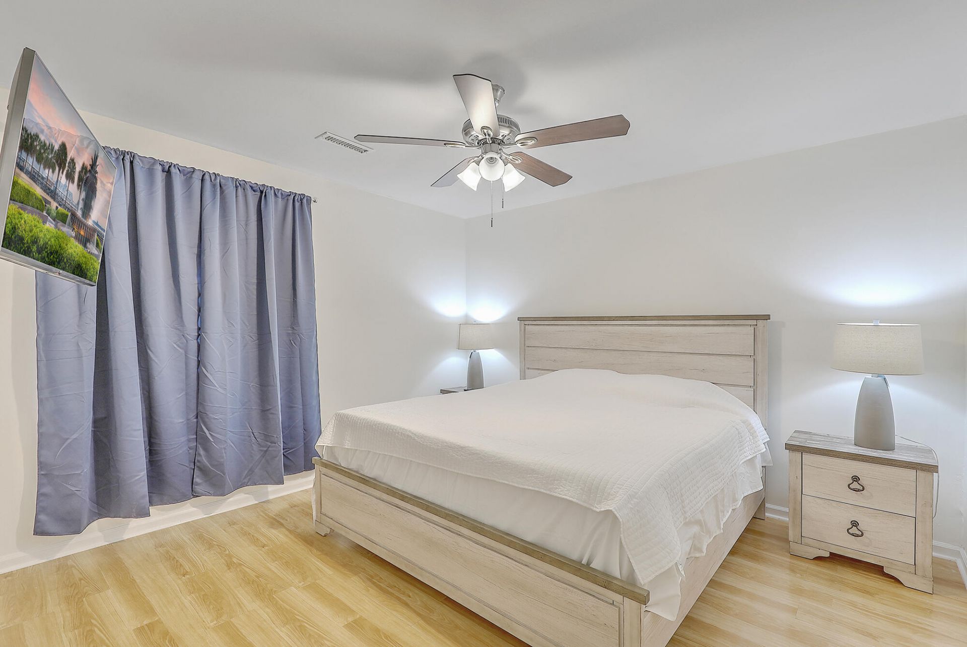 616 Semaht Street Photo 16