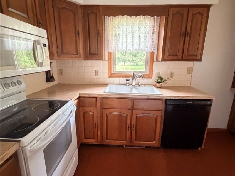 3971 Selnik Road, Kent, OH 44240 Photo 4